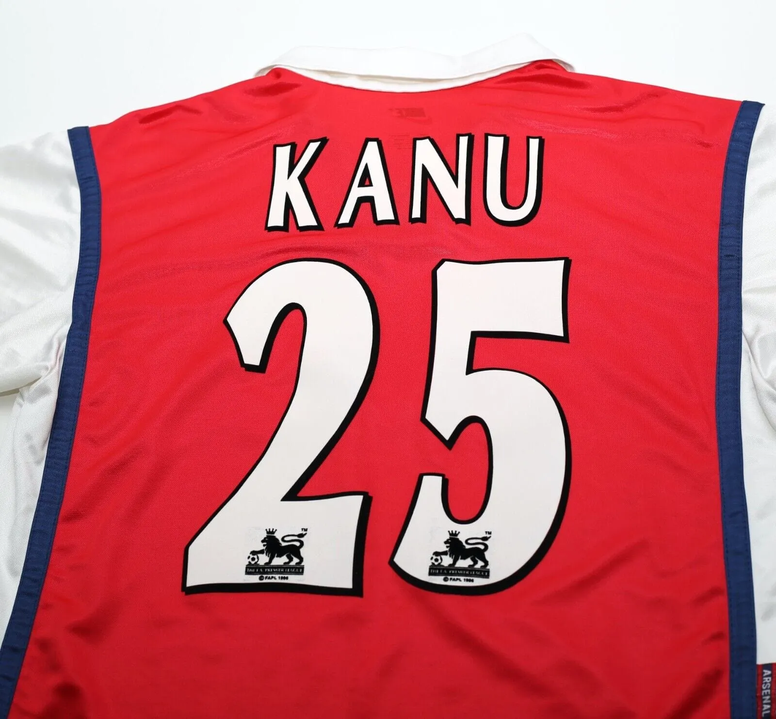 1998/99 KANU #25 Arsenal Vintage Nike Home Football Shirt Jersey (S)