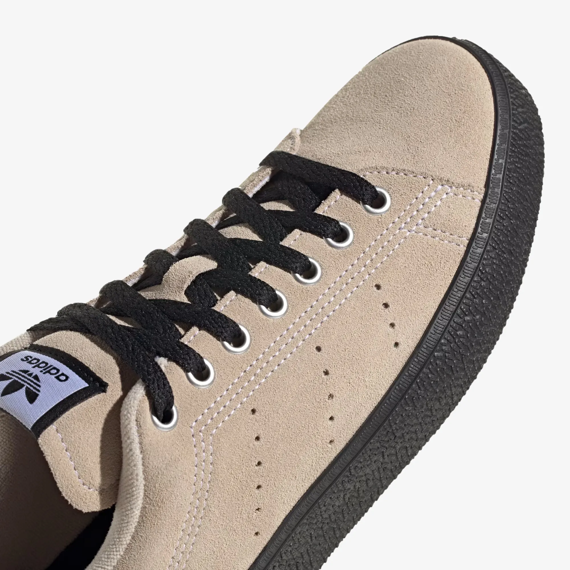 Adidas Originals | STAN SMITH CS  { WONDER BEIGE/CORE BLACK/GUM