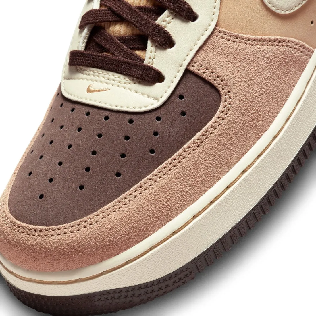 Air Force 1 07 Lv8 Nas Lifestyle Shoes